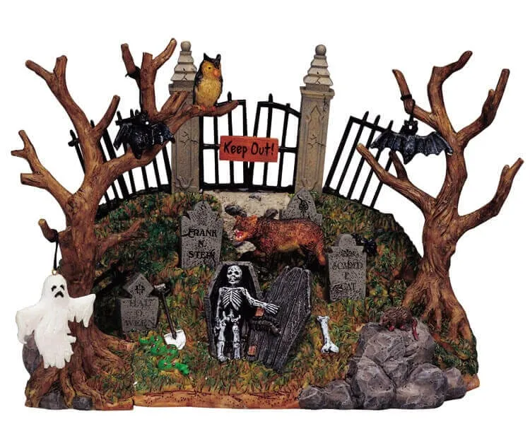lemax-spooky-knoll-d-cor-village-halloween-spooky-town image 1