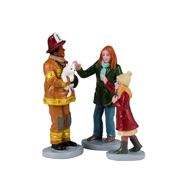lemax-fireman-to-the-rescue-figurine-miniature-artisanale image 1