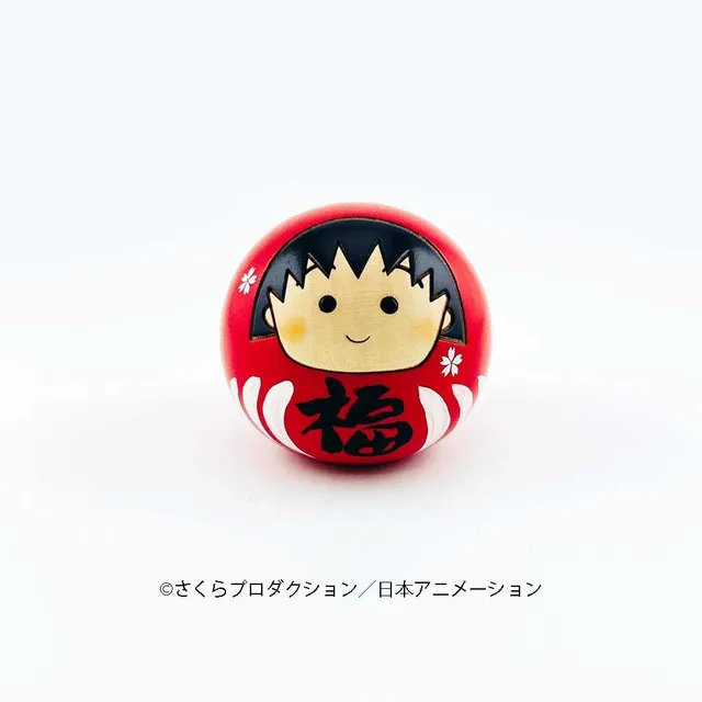 usaburo-kokeshi-chibi-maruko-chan-maruko-daruma-rouge-porte-bonheur image 1