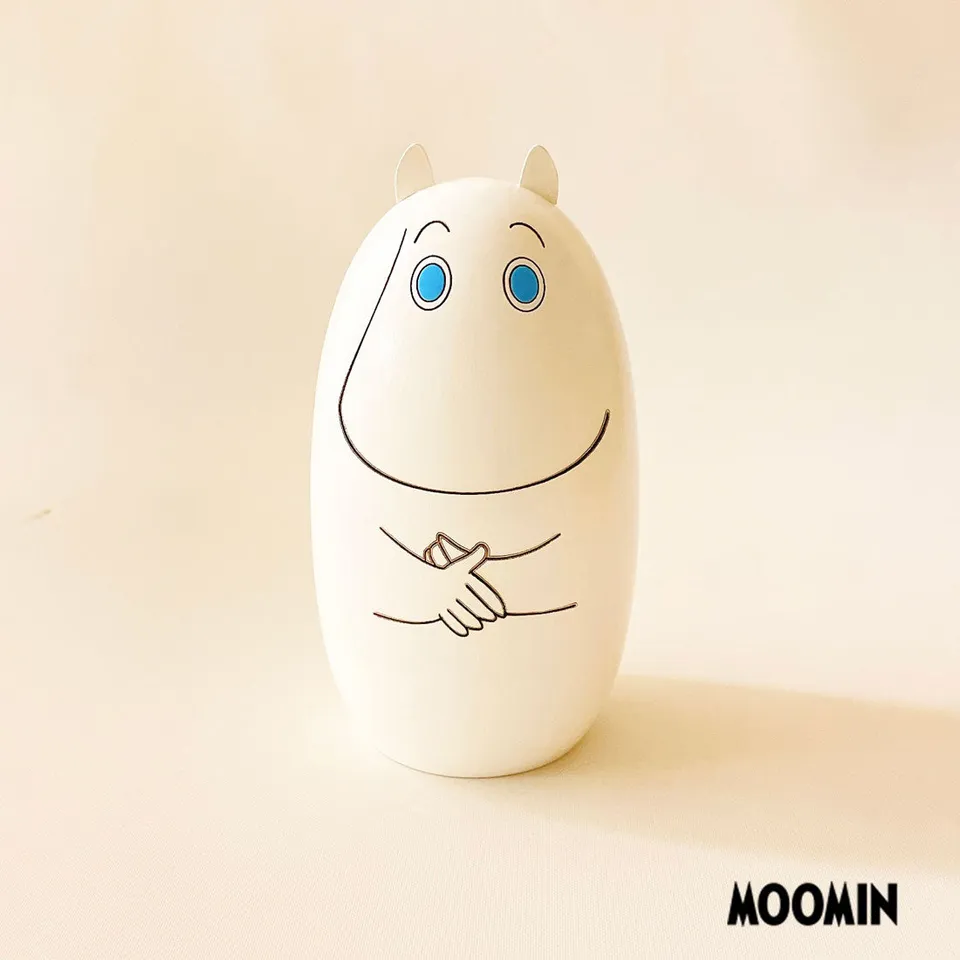 usaburo-kokeshi-moomin-l-figurine-artisanale-collaboration-officielle image 1