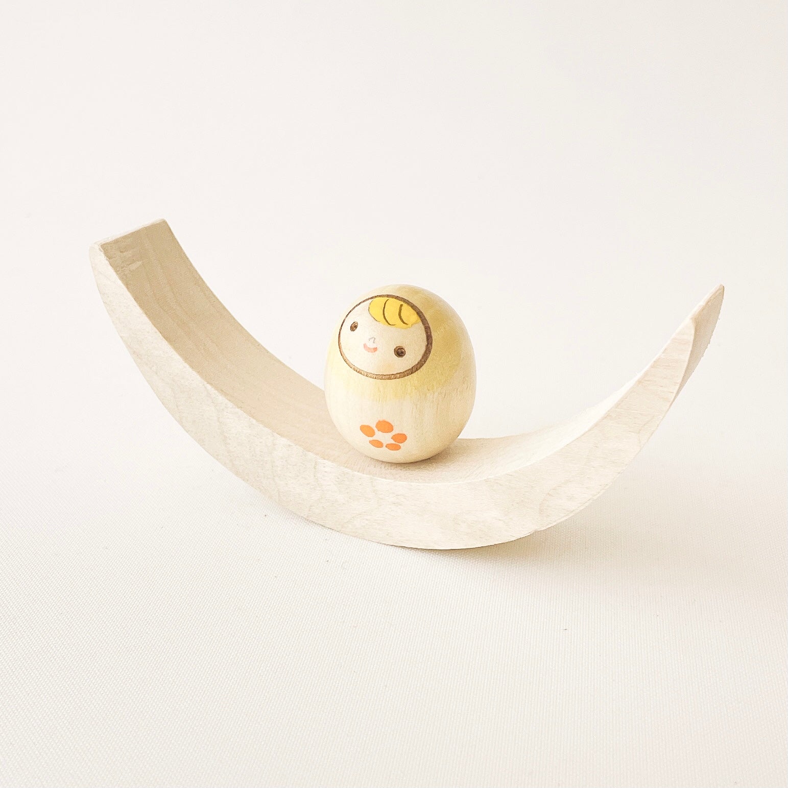 usaburo-kokeshi-yura-yura-culbuto-ber-ant-cadeau-naissance image 2