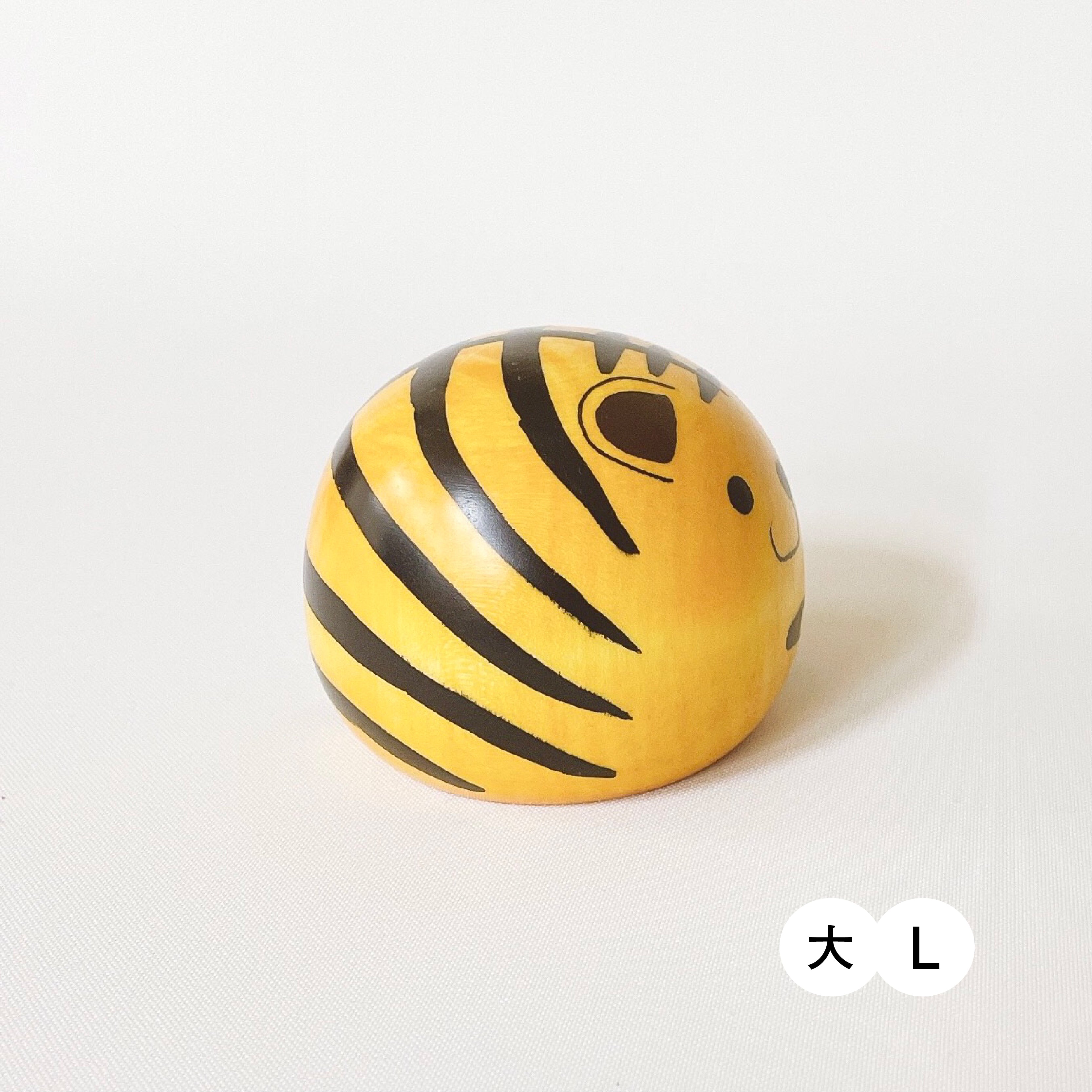 usaburo-kokeshi-yurakoro-tigre-figurine-uf-culbuto-bois image 6