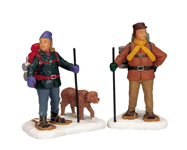 lemax-snowshoe-backpackers-figurines-miniature-randonneurs image 1