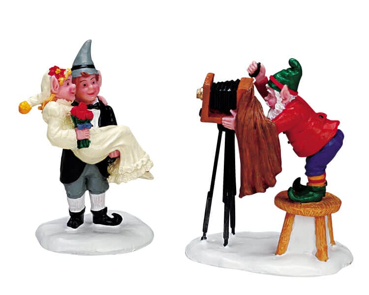 lemax-newlyweds-couple-de-mari-s-miniature image 1