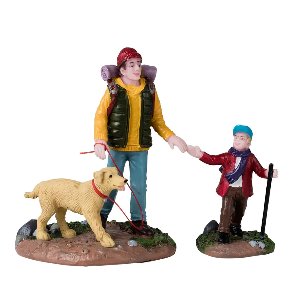 lemax-hiking-buddies-vail-village-figurine-p-re-fils-et-chien image 1