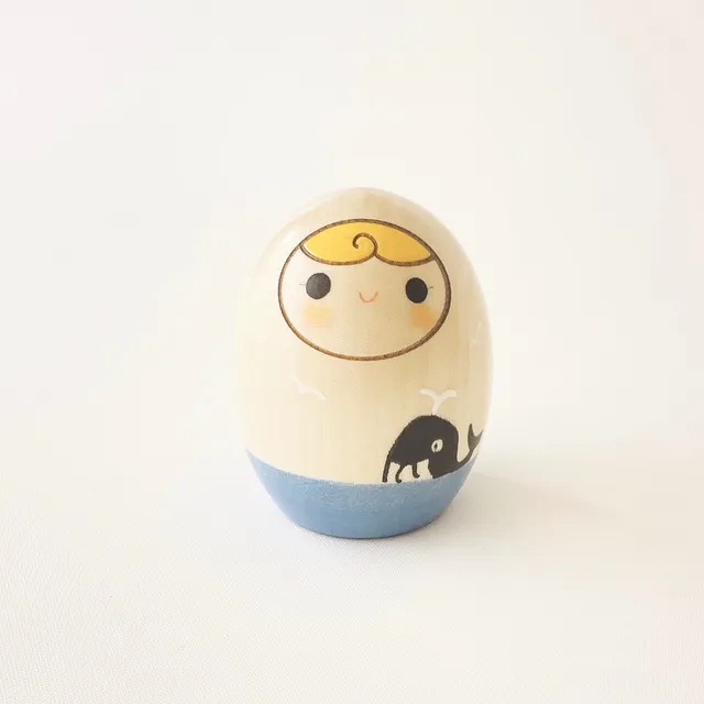 usaburo-kokeshi-heso-no-oire-baleine-bo-te-cordon-ombilical-7-cm image 1