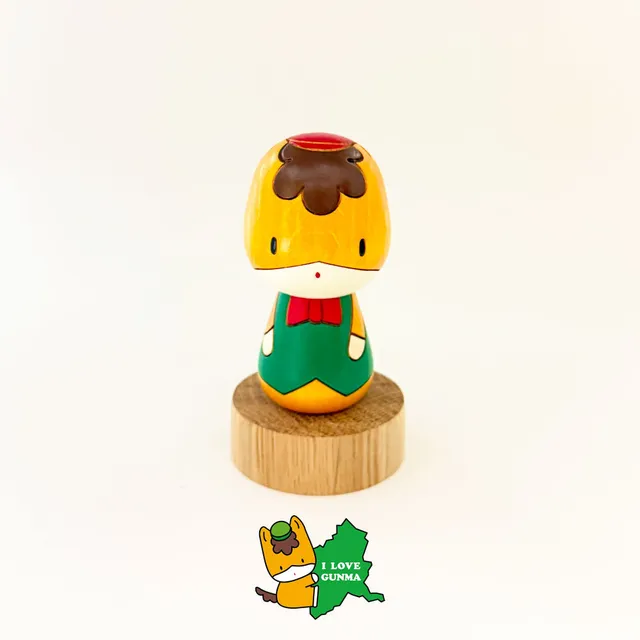 usaburo-kokeshi-gunma-chan-gilet-figurine-r-gionale-85-mm image 1
