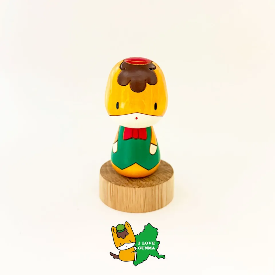usaburo-kokeshi-gunma-chan-gilet-figurine-r-gionale-85-mm image 1