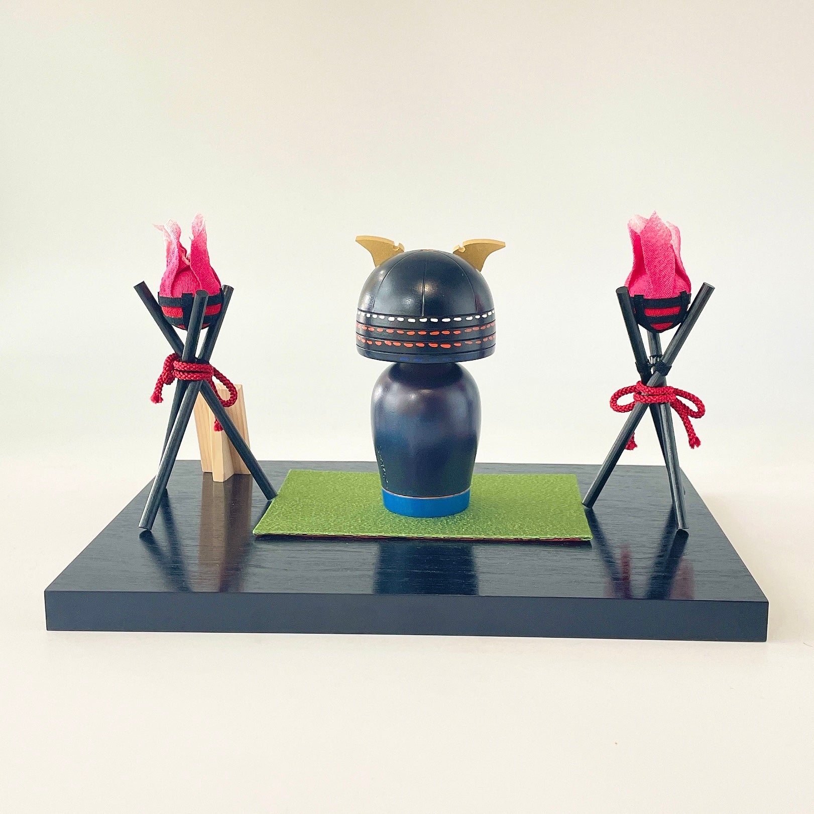 usaburo-kokeshi-taish-samoura-set-feu-de-camp-complet image 3