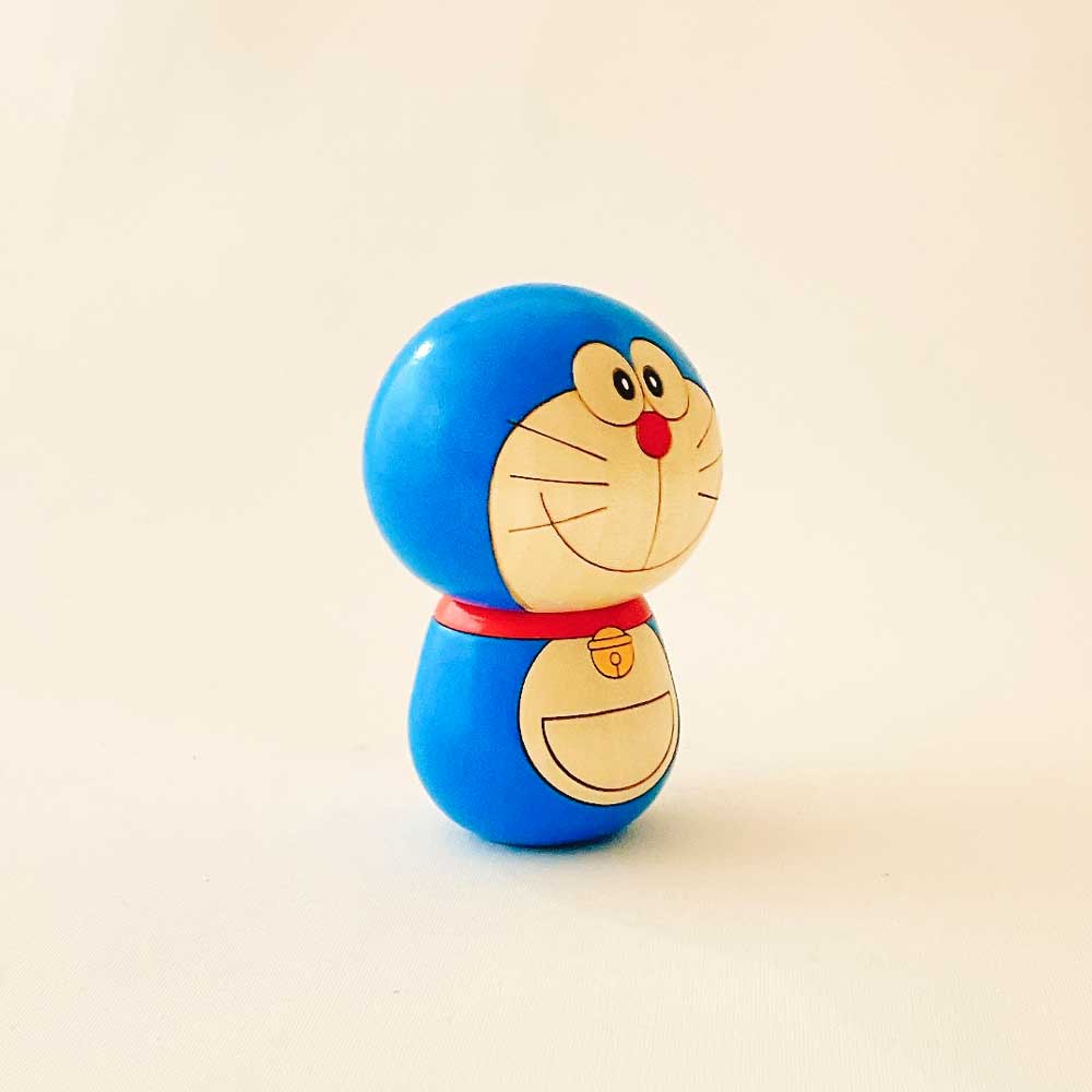 usaburo-kokeshi-doraemon-poup-e-kokeshi-artisanale-9-2-cm image 4
