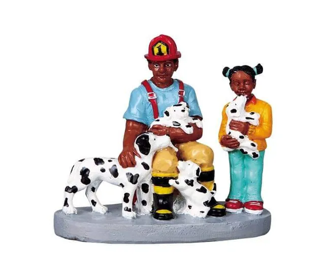 lemax-firehouse-family-famille-de-pompiers-miniature image 1