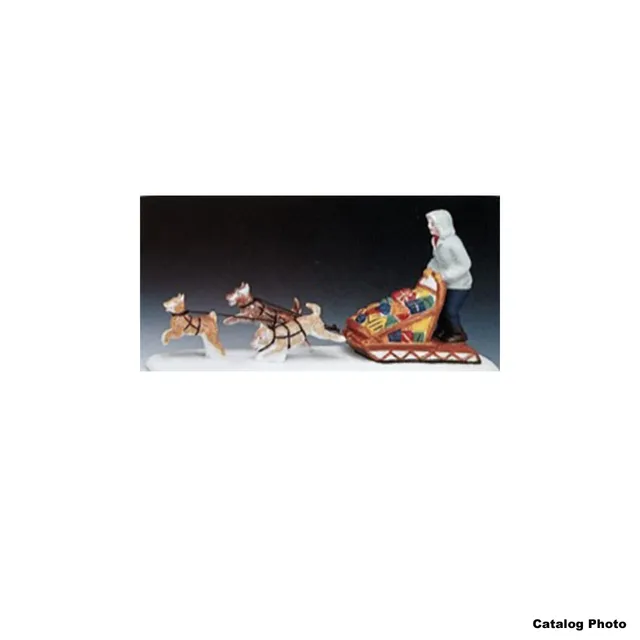 lemax-sledding-with-hounds-figurine-luge-avec-chiens image 1