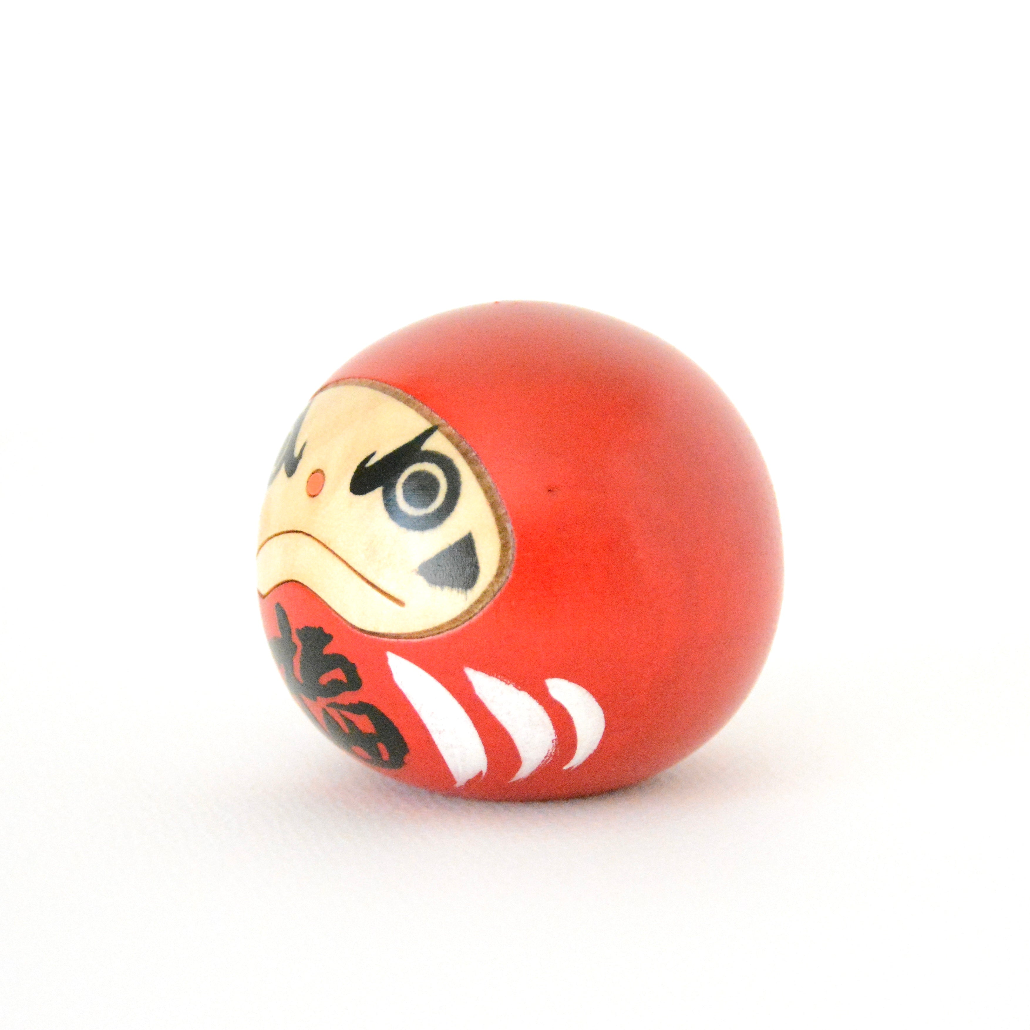 usaburo-kokeshi-kofuku-daruma-rouge-porte-bonheur-culbuto-50-mm image 2