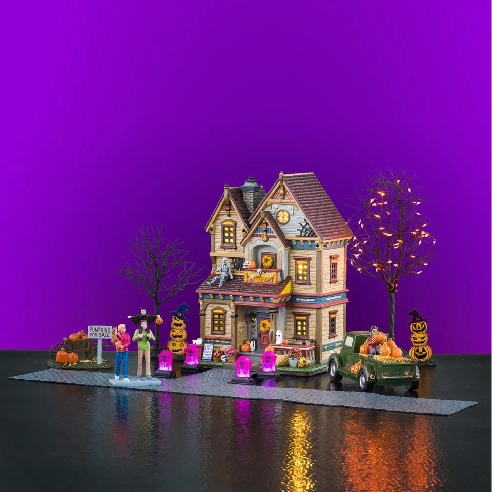 lemax-halloween-at-the-wilsons-set-maison-hant-e-spooky-town-compl-te image 1
