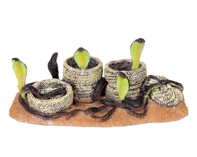 lemax-cobras-figurines-miniatures-de-collection-spooky-town image 1