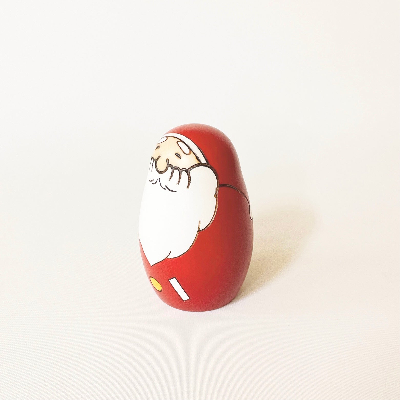 usaburo-kokeshi-santa-new-designed-figurine-kokeshi-yura-koro-9-cm-rouge image 2