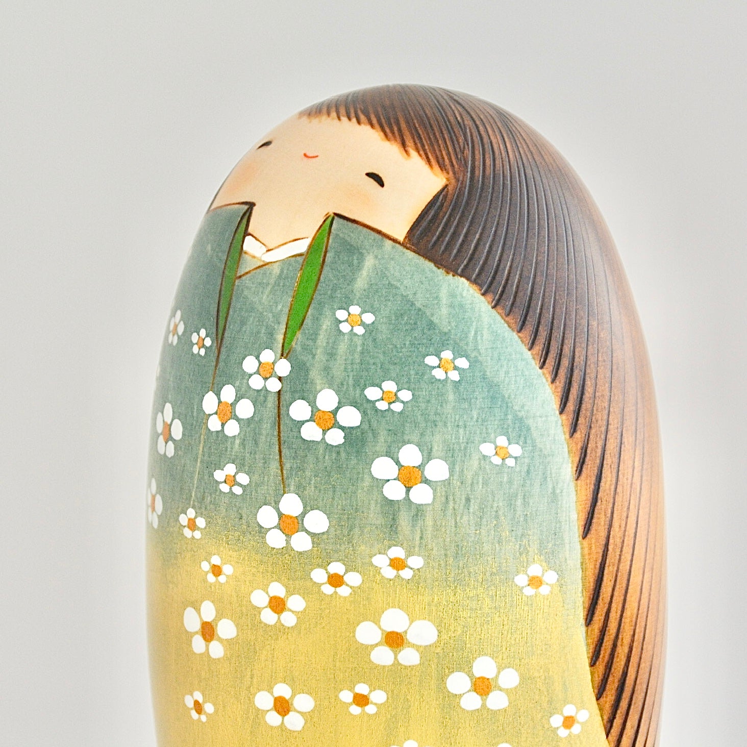 usaburo-kokeshi-shiawase-bonheur-ll-vert-100x100x170mm image 2