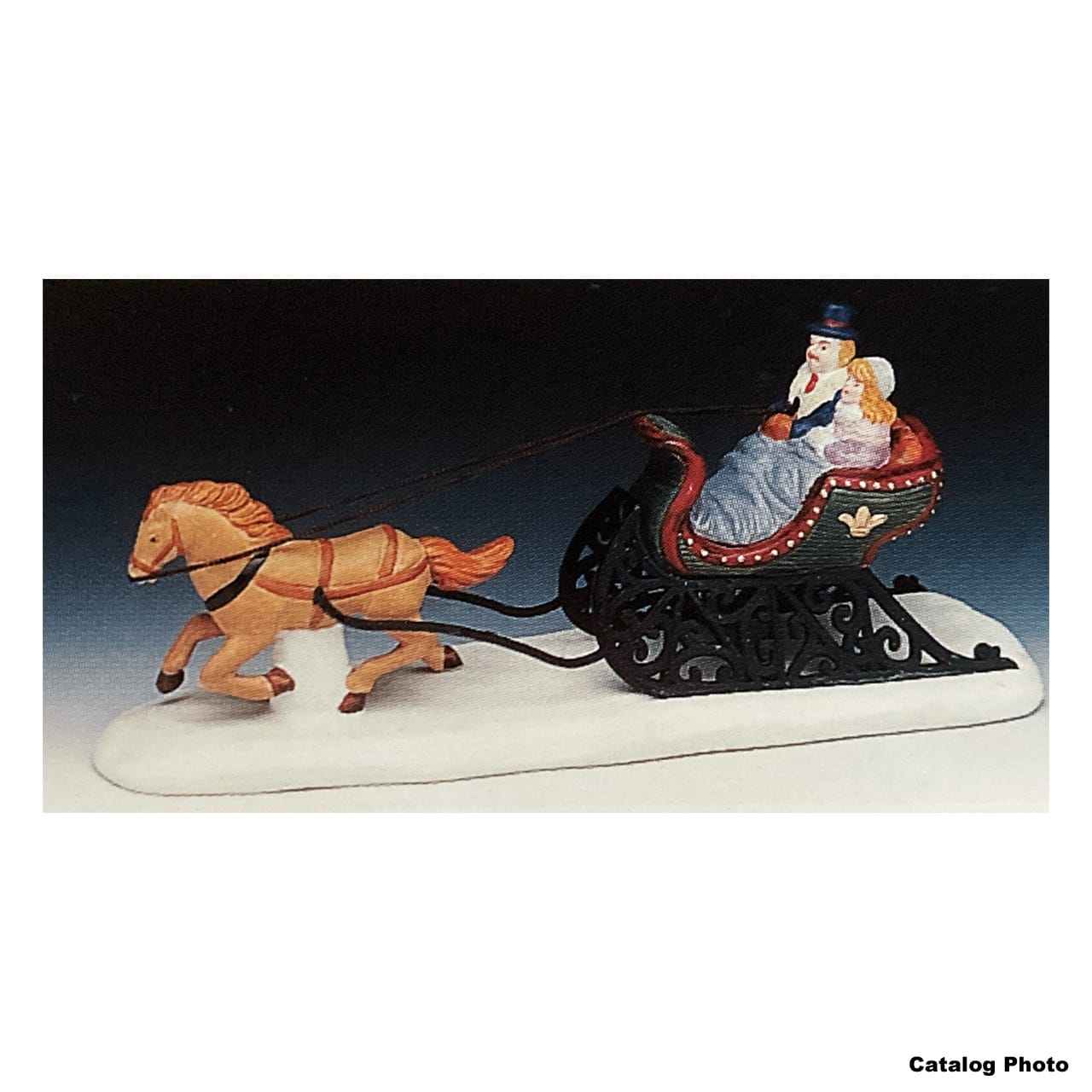 lemax-cozy-sleigh-ride-tra-neau-miniature-d-hiver image 1