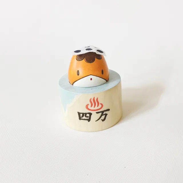 usaburo-kokeshi-gunma-chan-shima-onsen-figurine-gotochi image 1