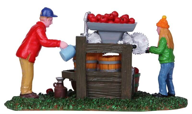 lemax-cider-pressing-dad-figurine-miniature-artisanale-de-collection image 3
