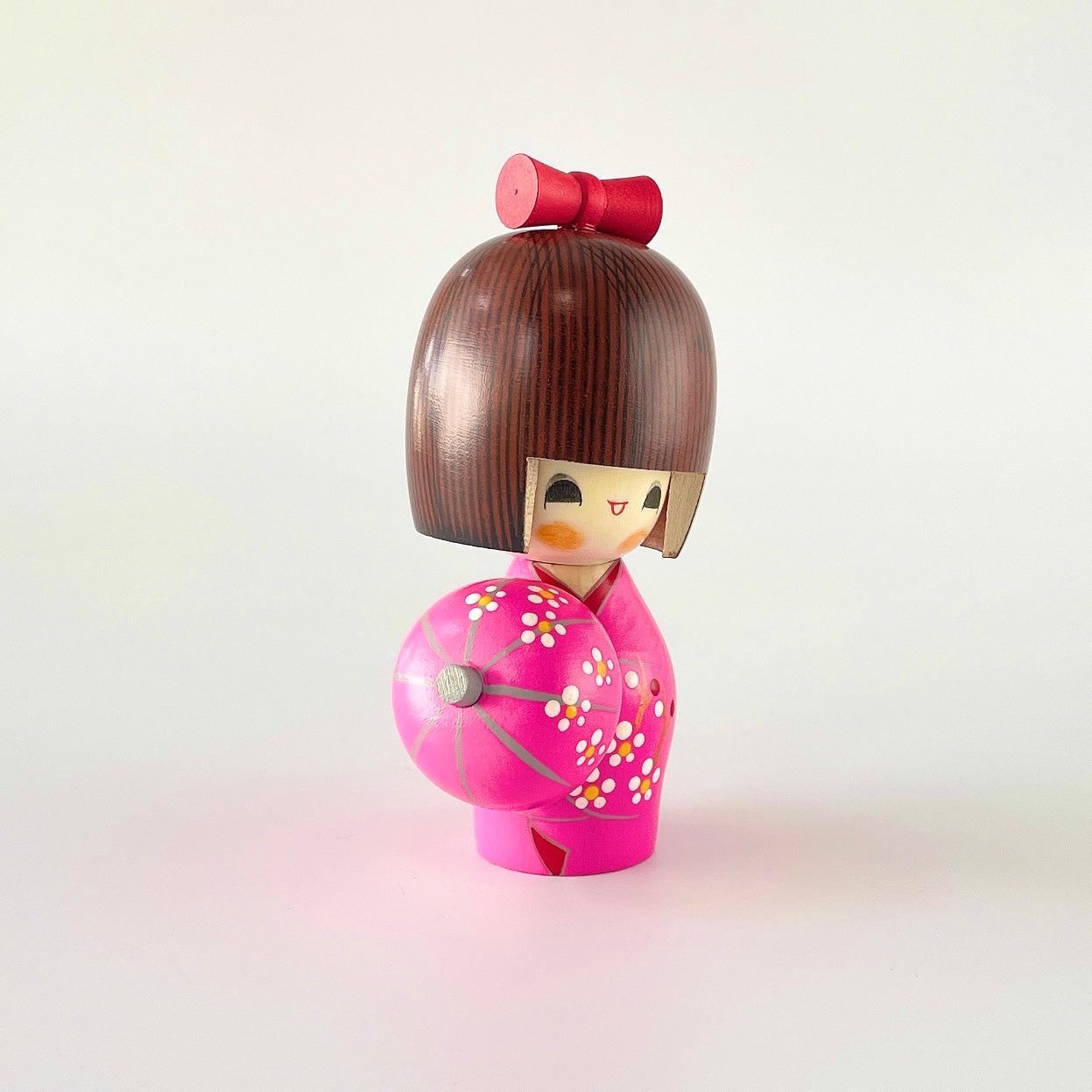 usaburo-kokeshi-haru-urara-beautiful-spring-poup-e-kokeshi-artisanale-14-cm image 4