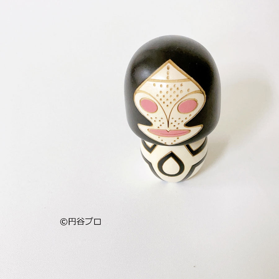 usaburo-kokeshi-ultraman-dada-alien-figurine-yura-koro-100-mm image 5